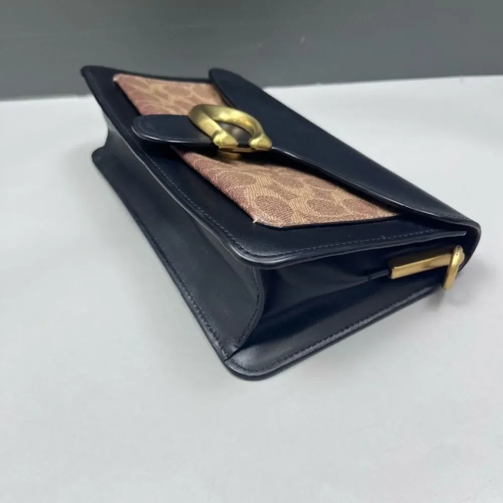 Coach Women Pre-Loved Bag Very Good Condition